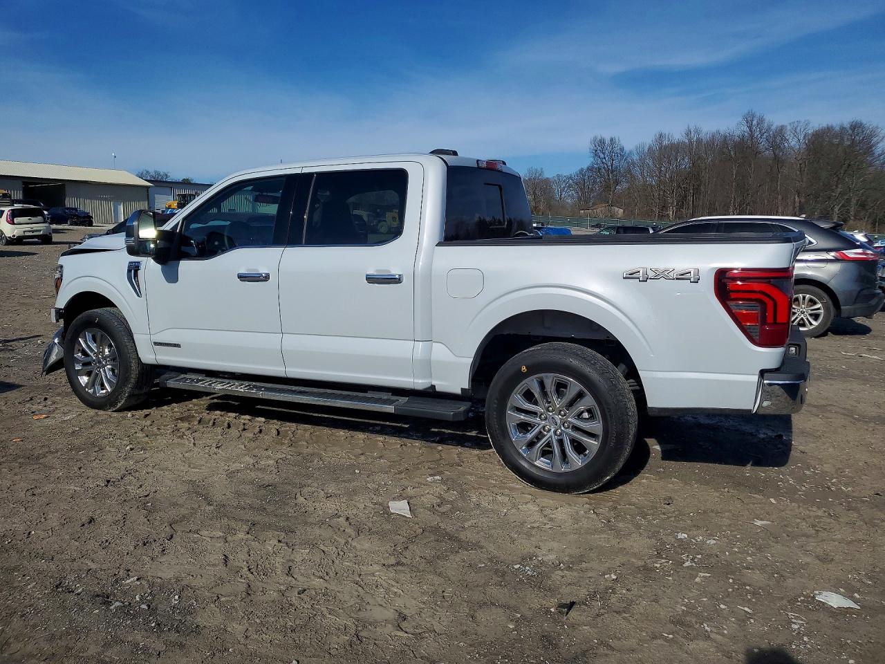 2025 FORD F150 LARIAT photo 2