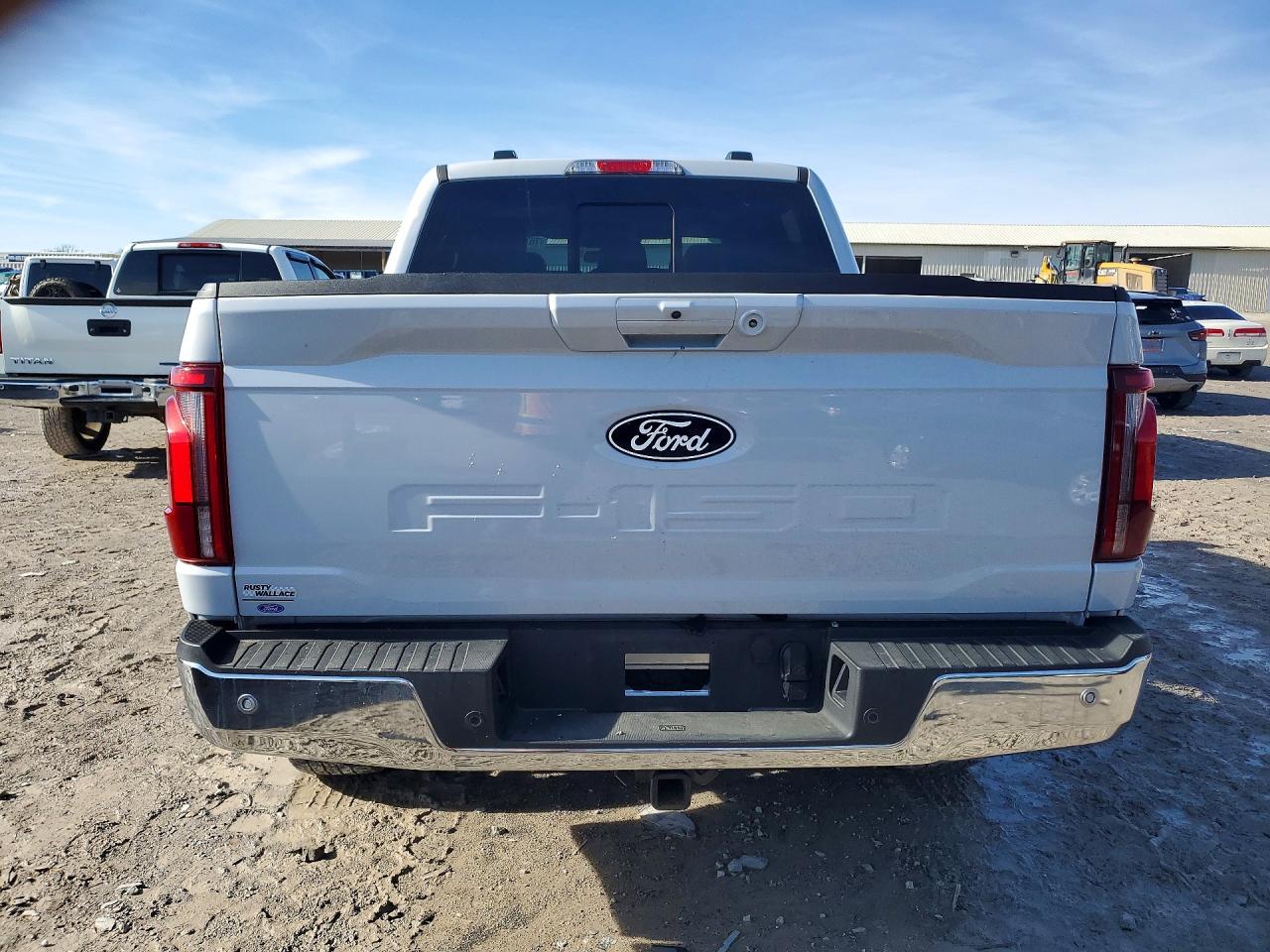 2025 FORD F150 LARIAT photo 6