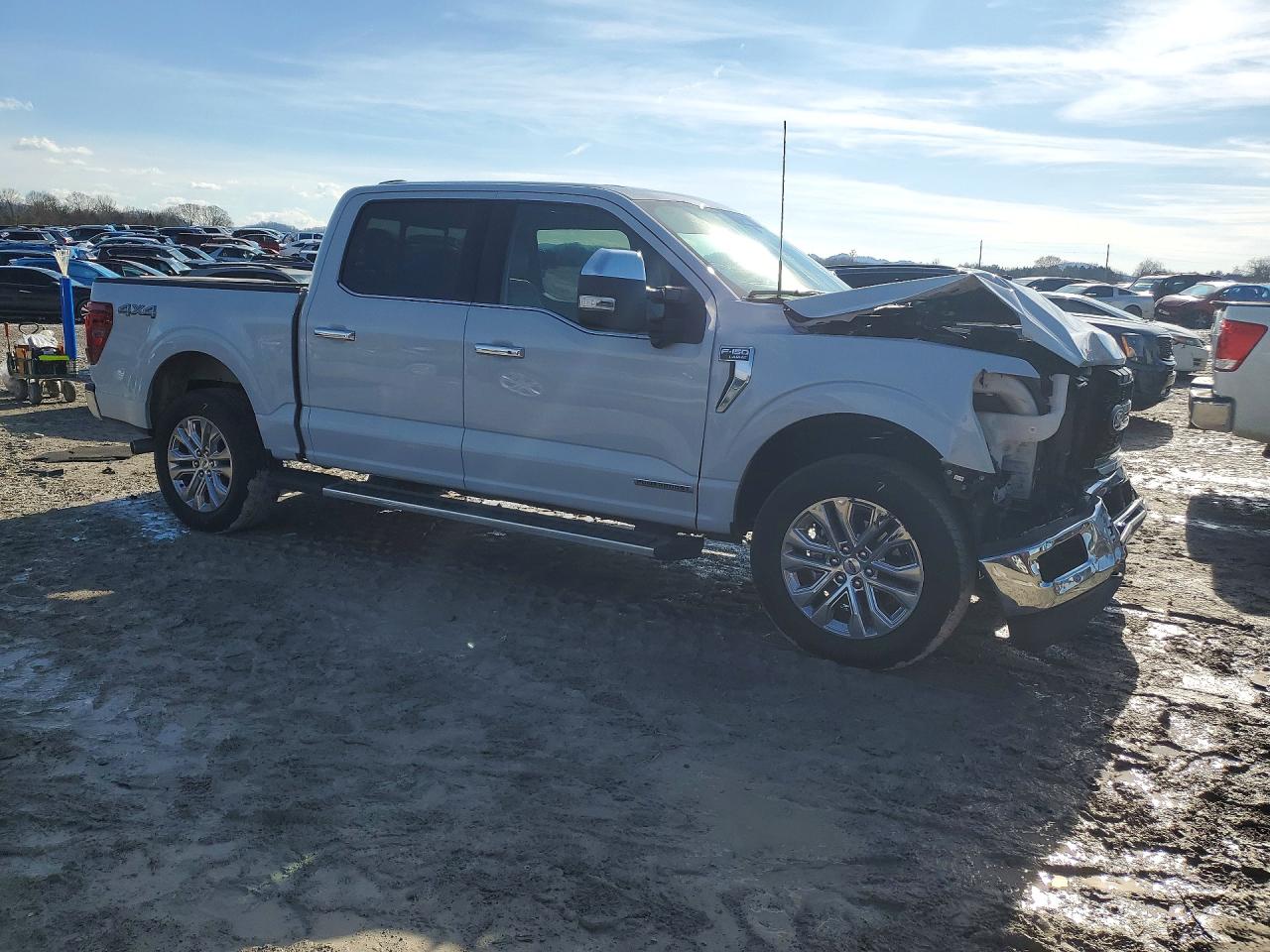 2025 FORD F150 LARIAT photo 4