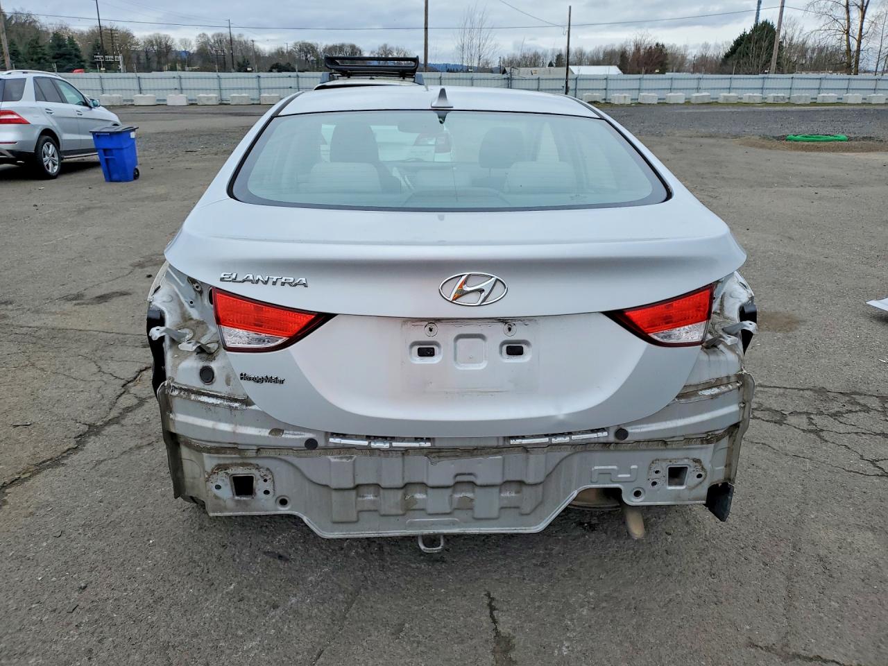 2013 HYUNDAI ELANTRA GLS photo 16