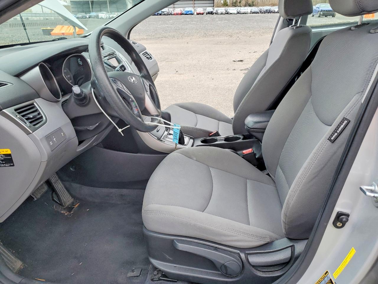 2013 HYUNDAI ELANTRA GLS photo 19