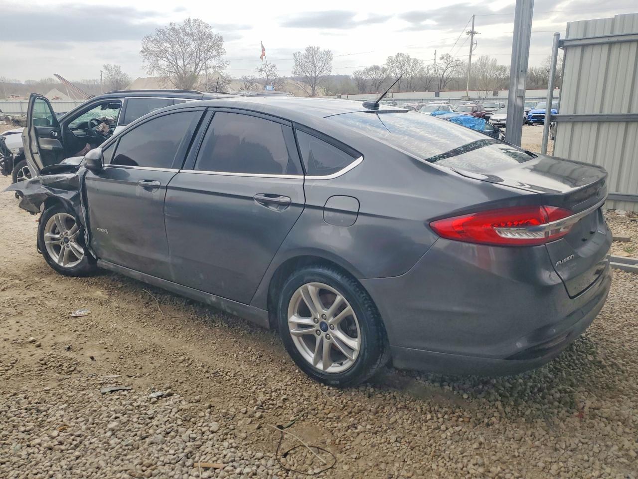 2018 FORD FUSION SE HYBRID photo 4