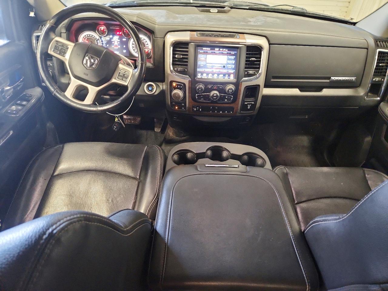 2017 RAM 1500 LARAMIE photo 8