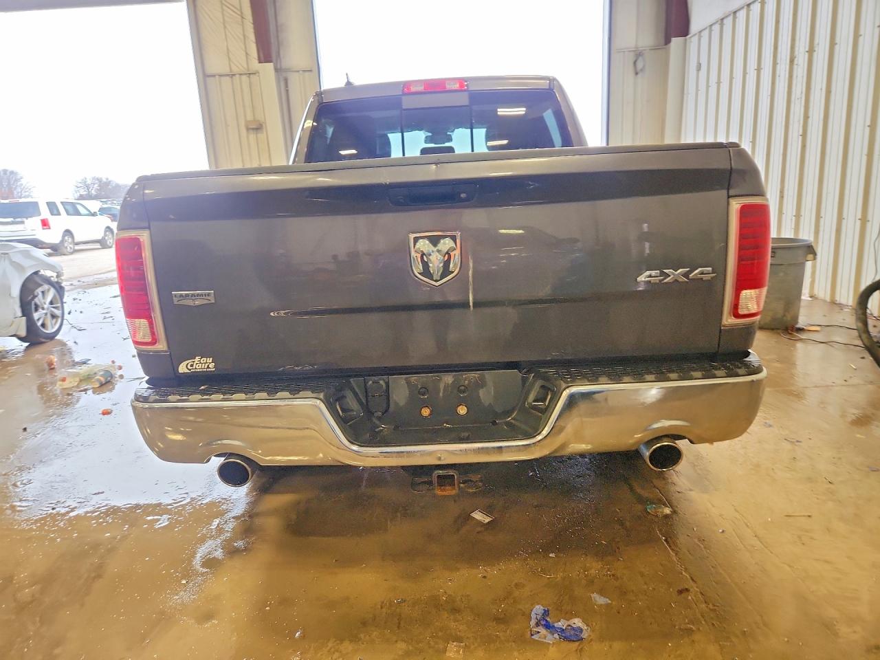 2017 RAM 1500 LARAMIE photo 6