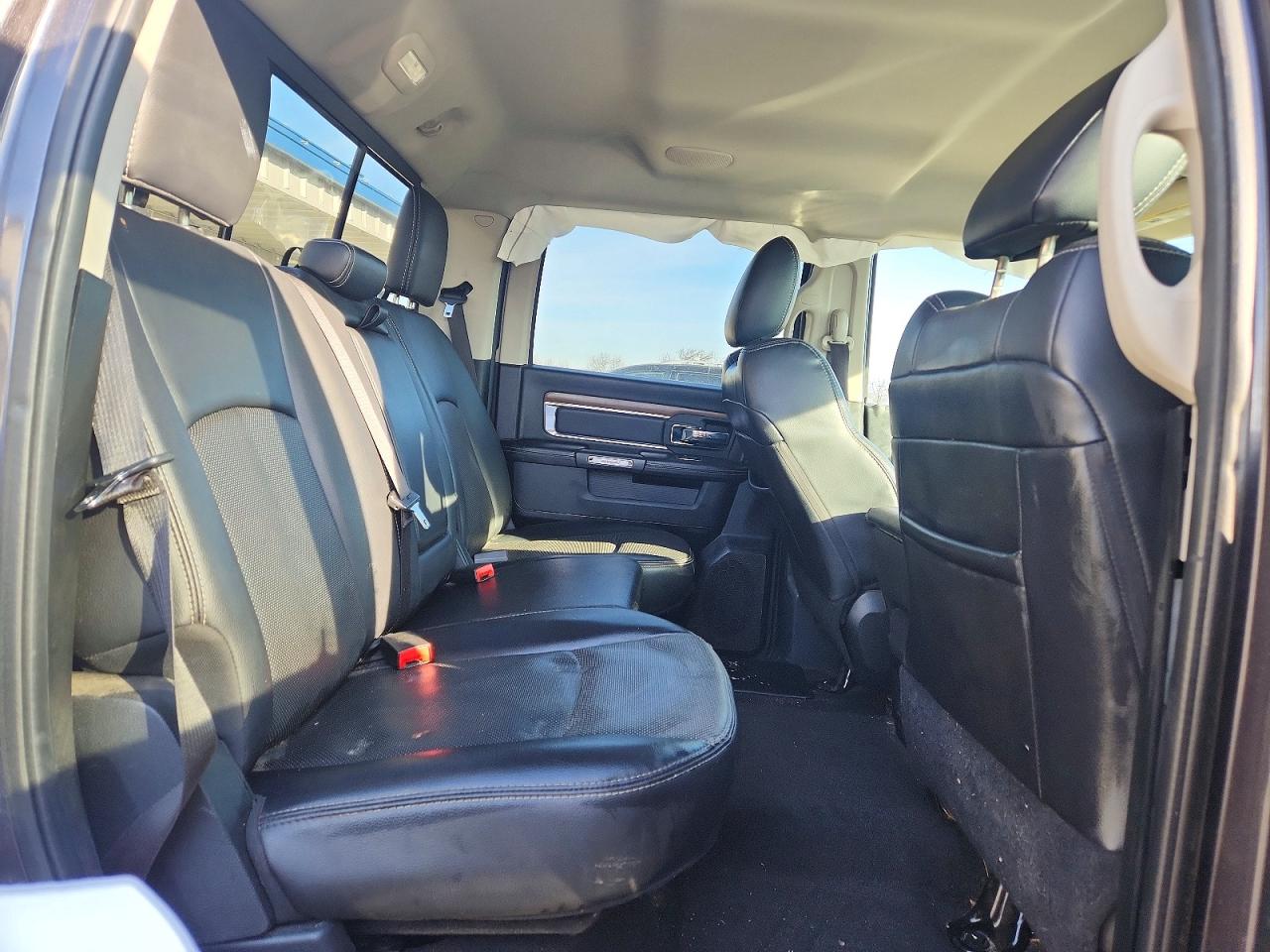 2017 RAM 1500 LARAMIE photo 10