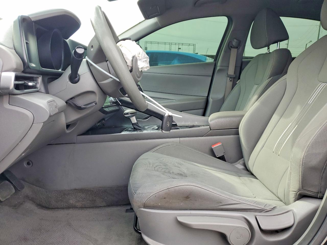2023 HYUNDAI ELANTRA photo 7