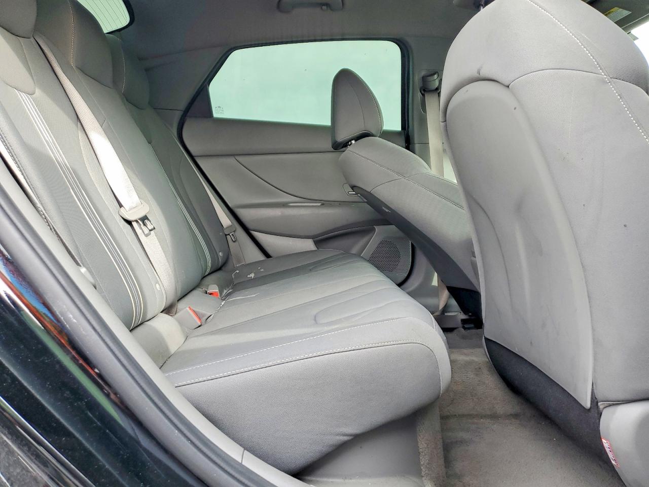 2023 HYUNDAI ELANTRA photo 10