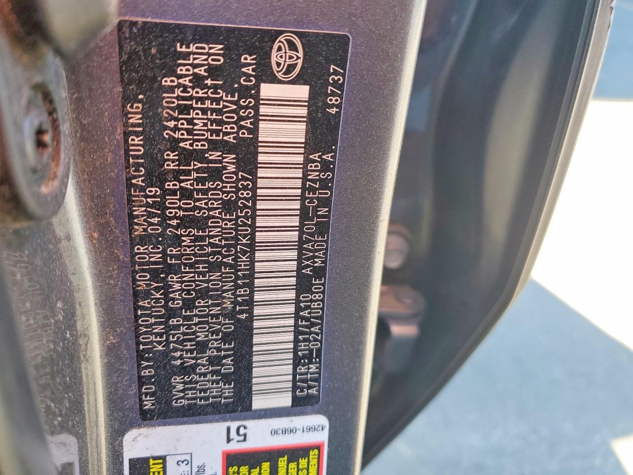2019 TOYOTA CAMRY L photo 23