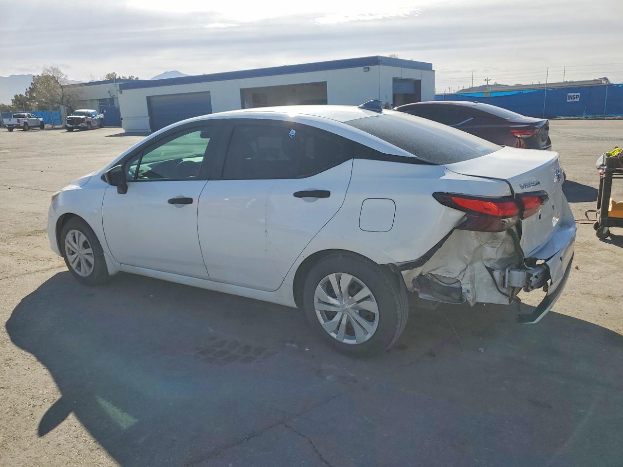 2021 NISSAN VERSA S photo 3