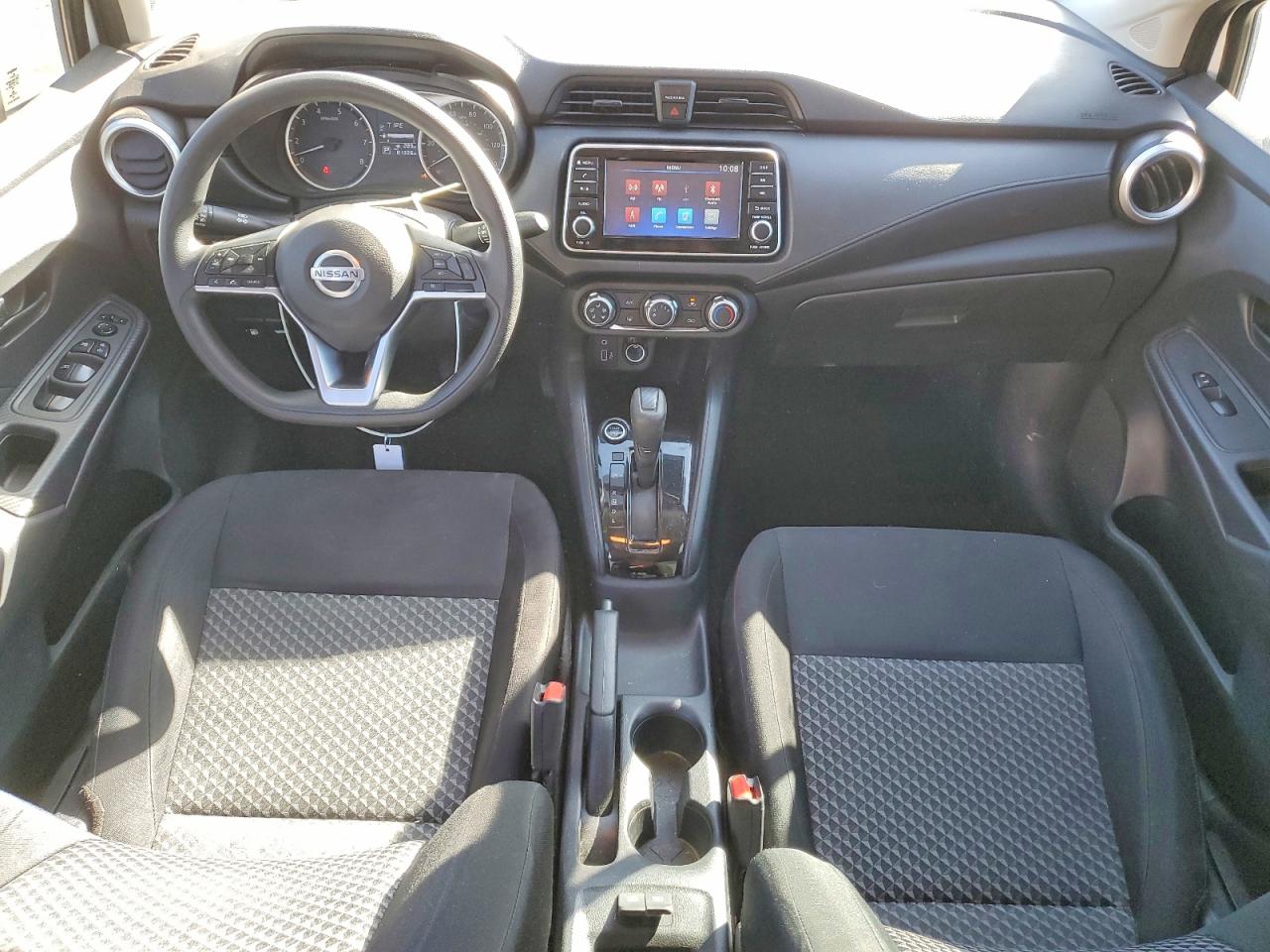 2021 NISSAN VERSA S photo 15