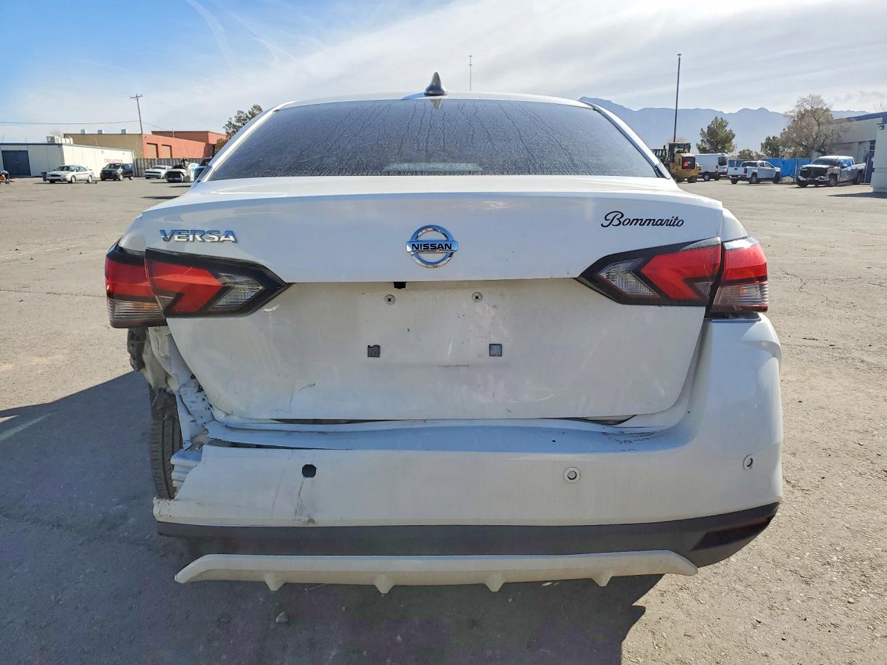 2021 NISSAN VERSA S photo 11
