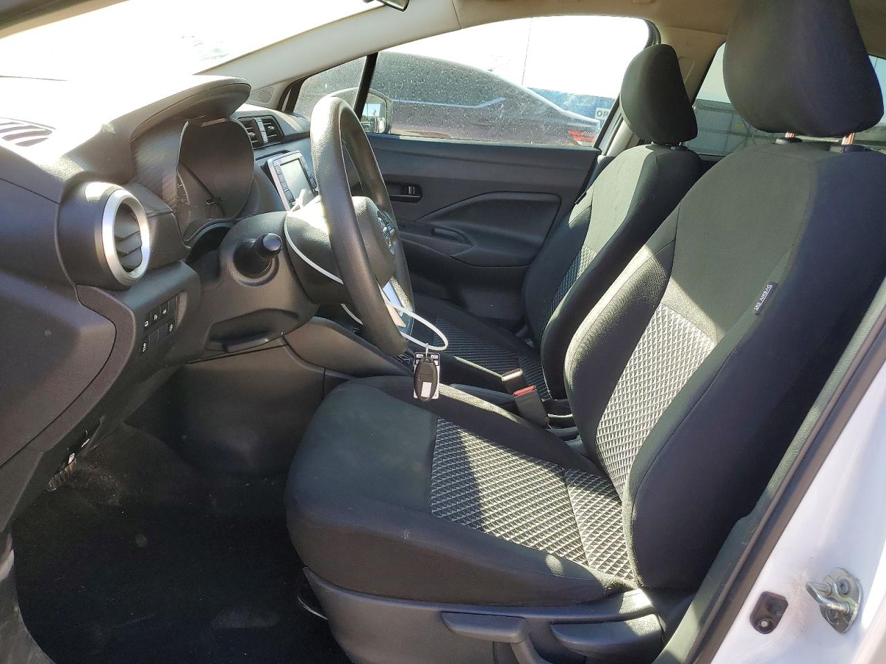 2021 NISSAN VERSA S photo 13