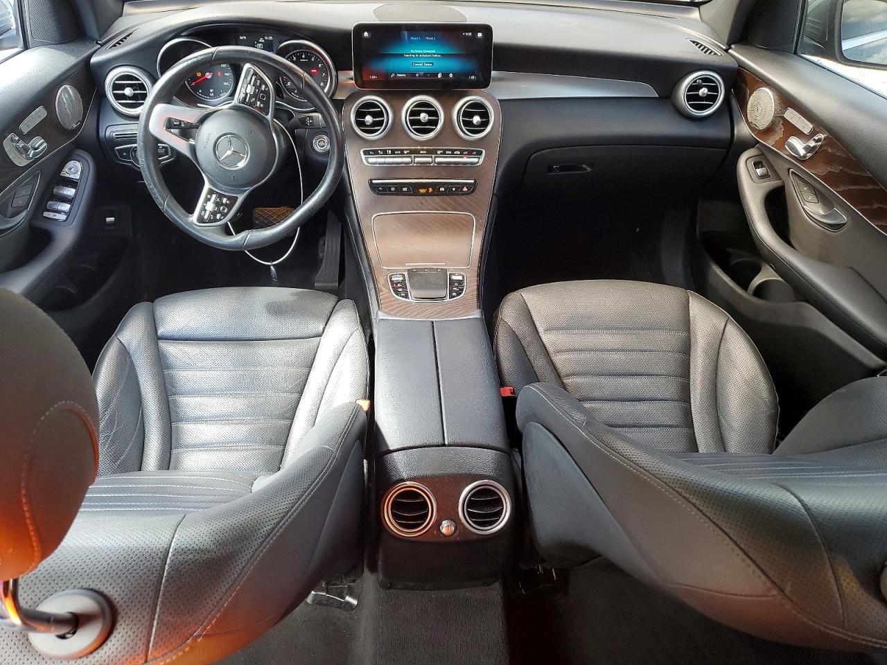 2021 MERCEDES-BENZ GLC 300 photo 8