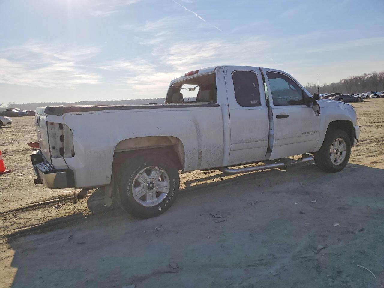 2007 CHEVROLET SILVERADO C1500 photo 5