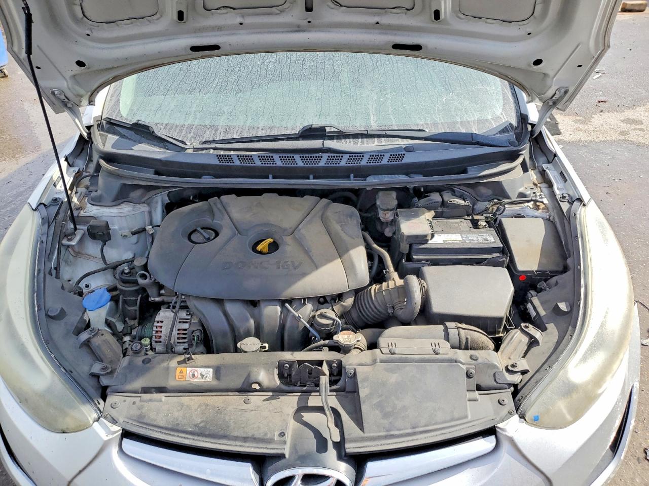 2015 HYUNDAI ELANTRA SE photo 31
