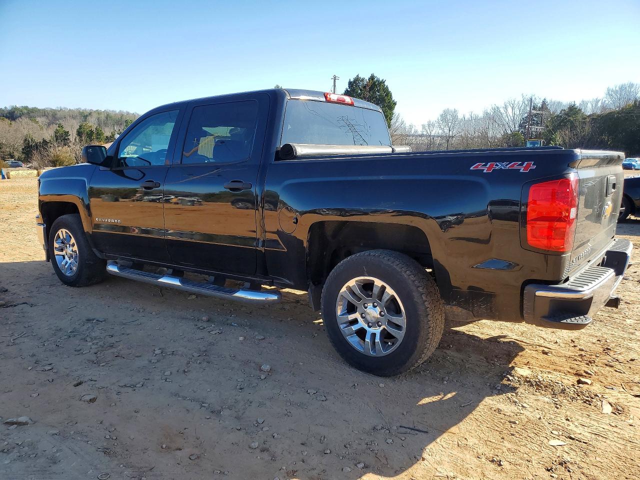 2014 CHEVROLET SILVERADO K1500 LT photo 2