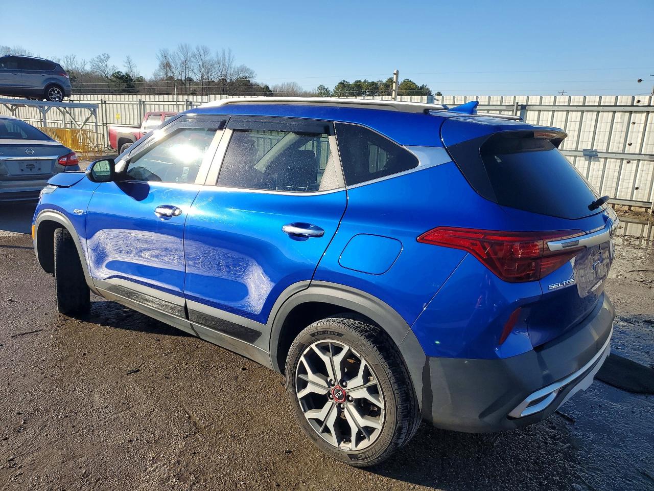 2021 KIA SELTOS SX photo 3