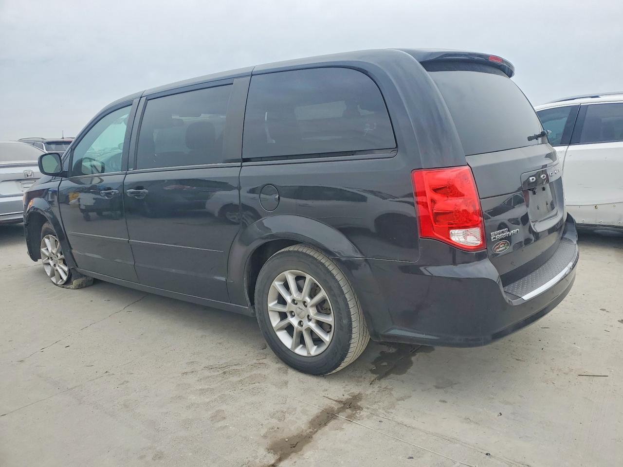 2012 DODGE GRAND CARAVAN R/T photo 2