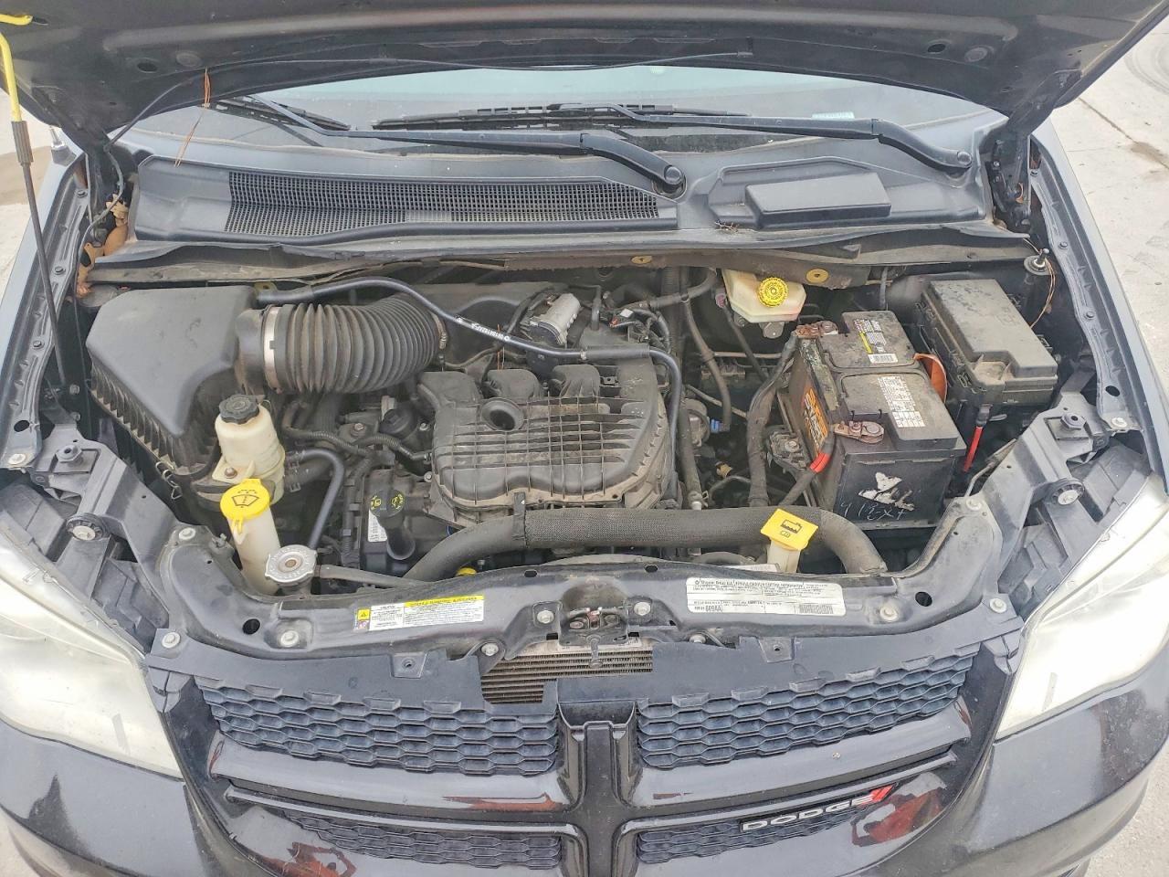 2012 DODGE GRAND CARAVAN R/T photo 11