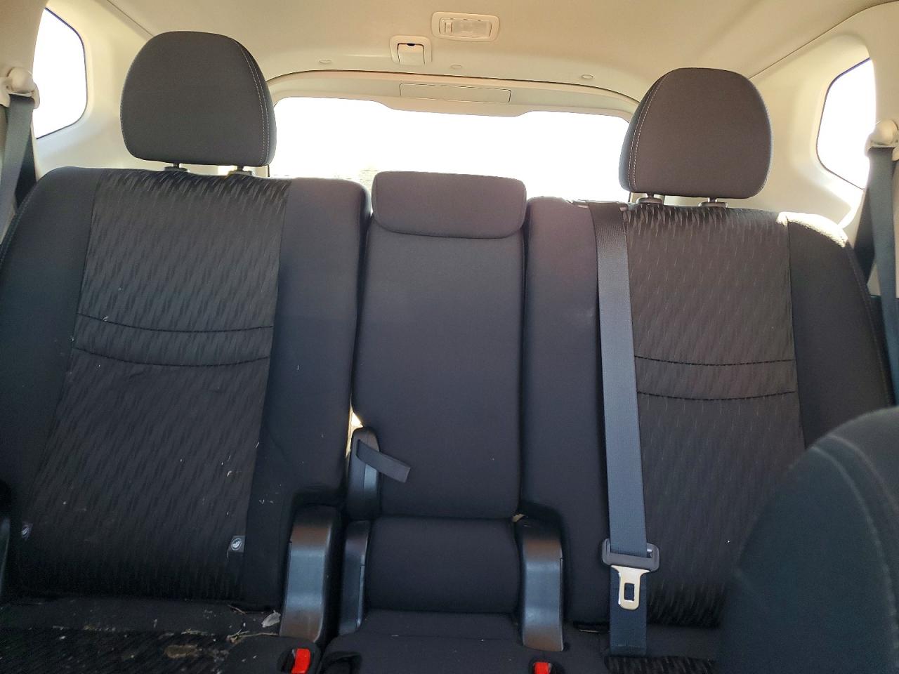 2019 NISSAN ROGUE S photo 19