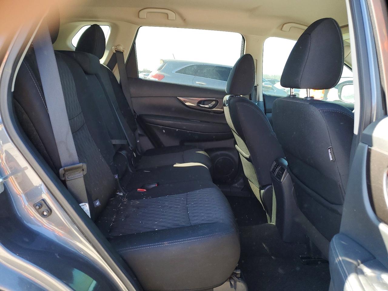 2019 NISSAN ROGUE S photo 21