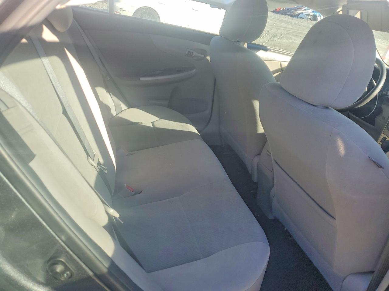 2013 TOYOTA COROLLA BASE photo 10