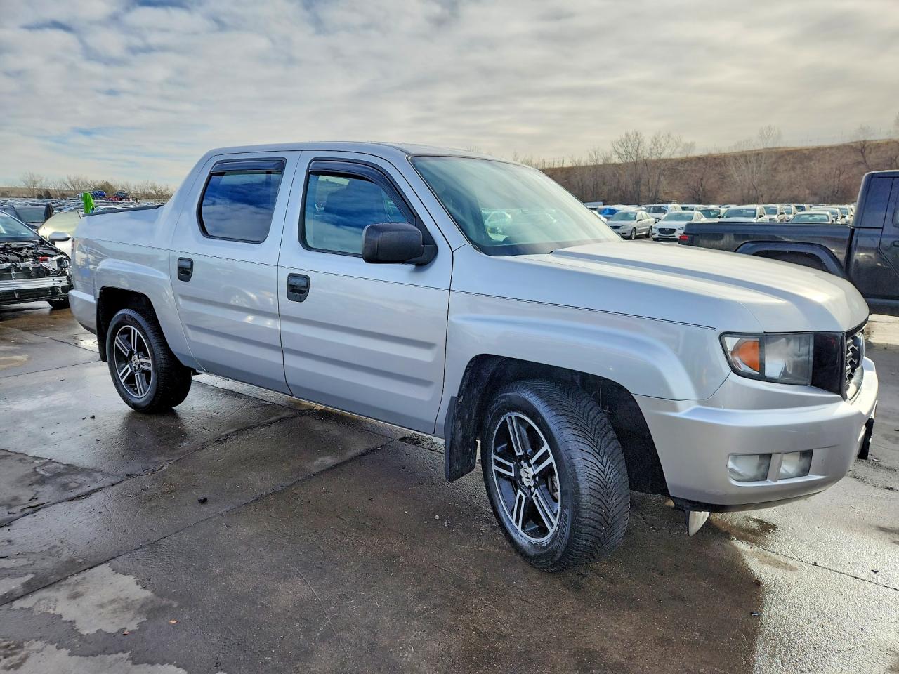 2014 HONDA RIDGELINE SPORT photo 4