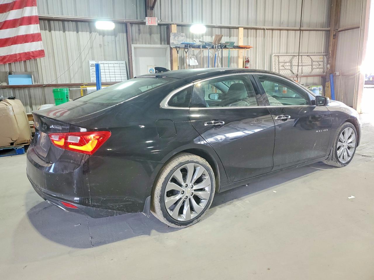 2017 CHEVROLET MALIBU PREMIER photo 3