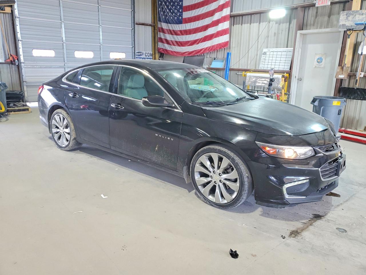 2017 CHEVROLET MALIBU PREMIER photo 4