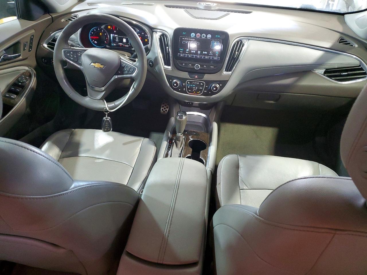 2017 CHEVROLET MALIBU PREMIER photo 8