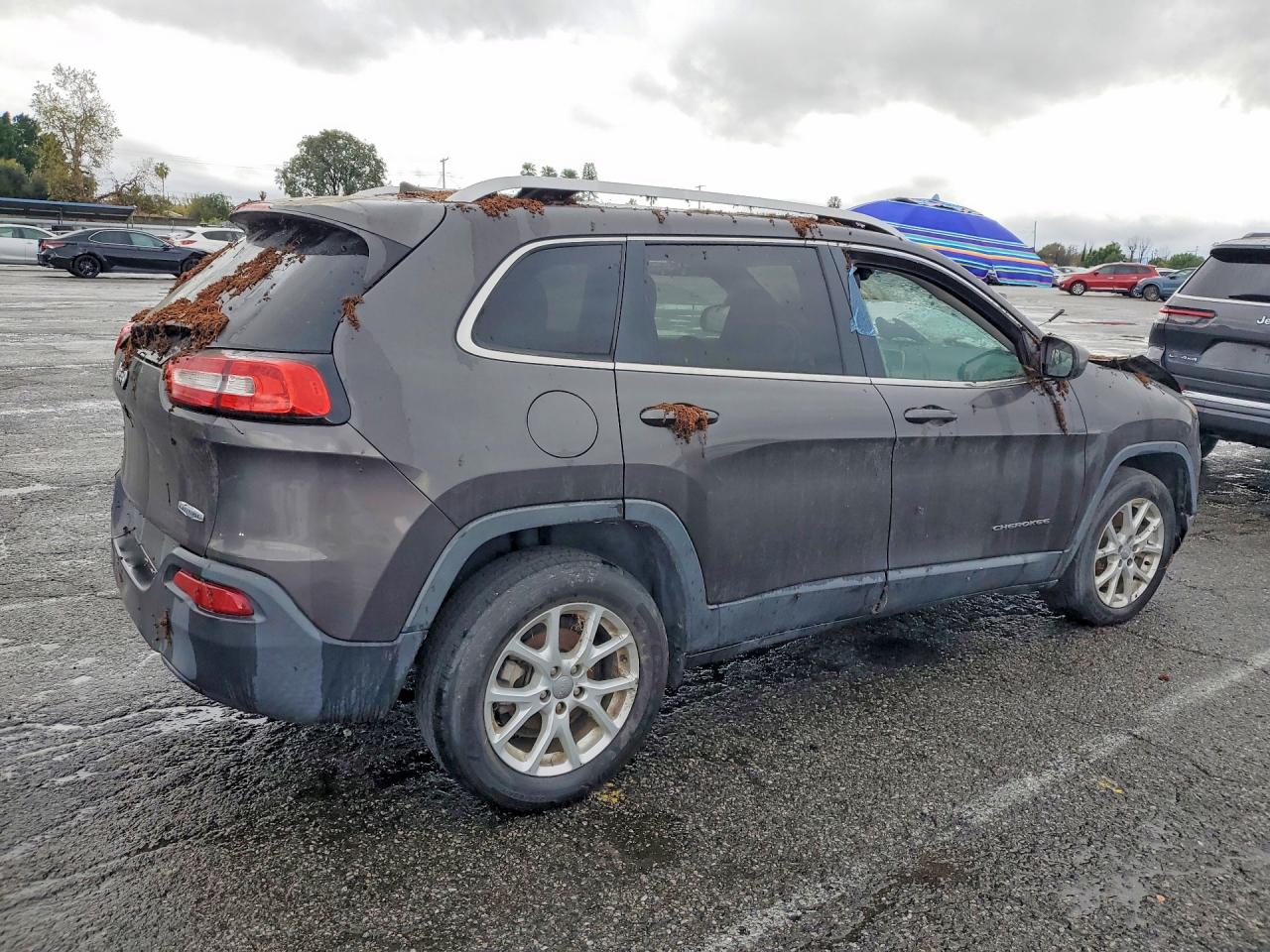 2017 JEEP CHEROKEE LATITUDE photo 5