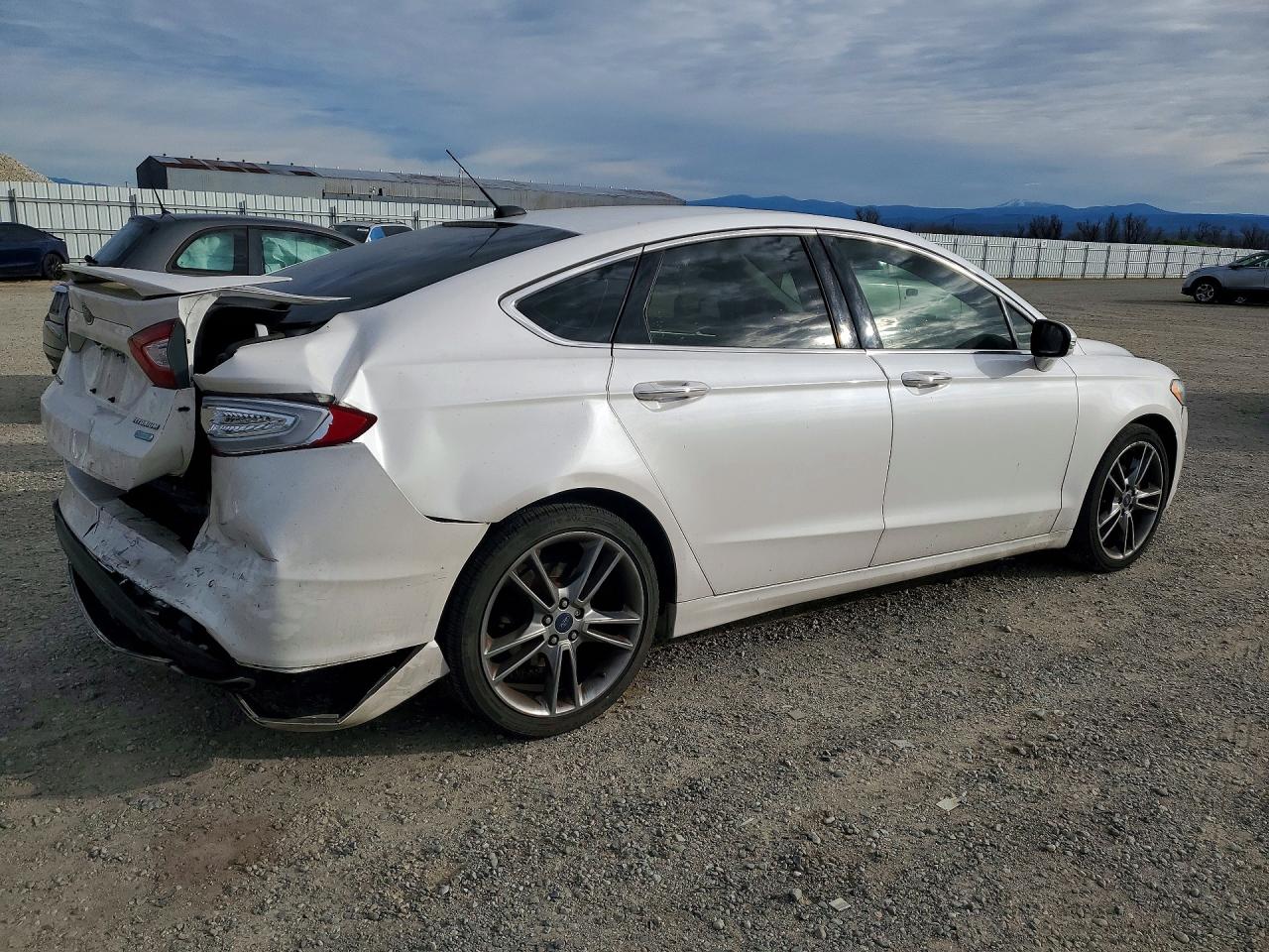 2014 FORD FUSION TITANIUM photo 3