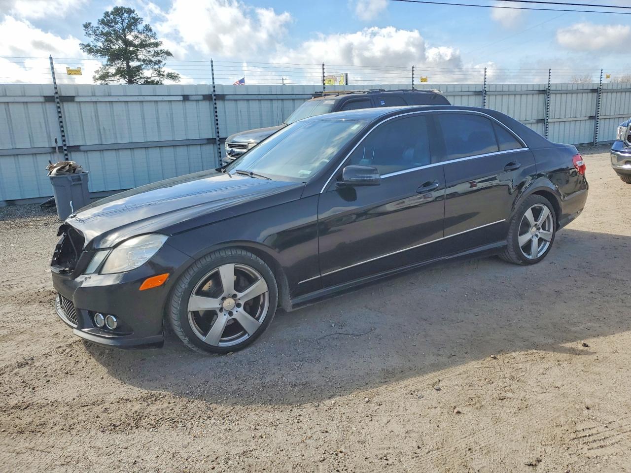 2010 MERCEDES-BENZ E