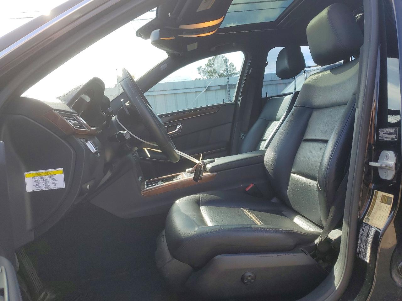 2010 MERCEDES-BENZ E 350 photo 13