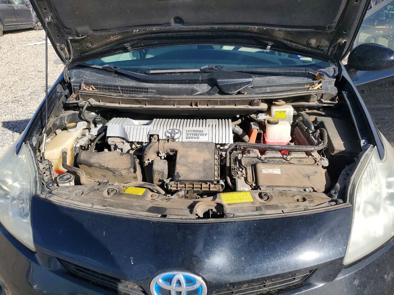 2014 TOYOTA PRIUS photo 21