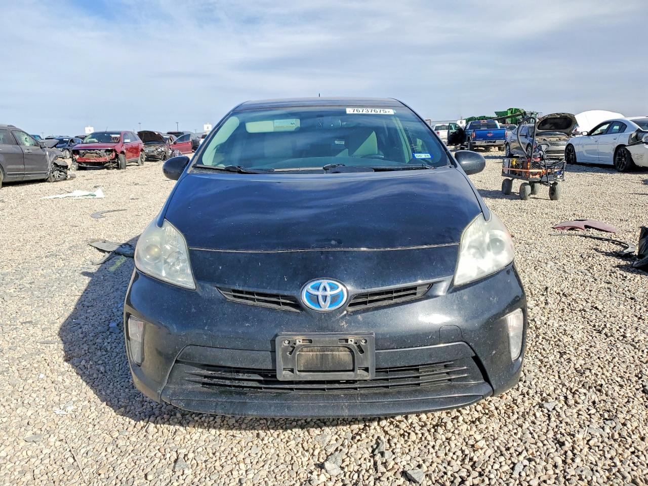 2014 TOYOTA PRIUS photo 9