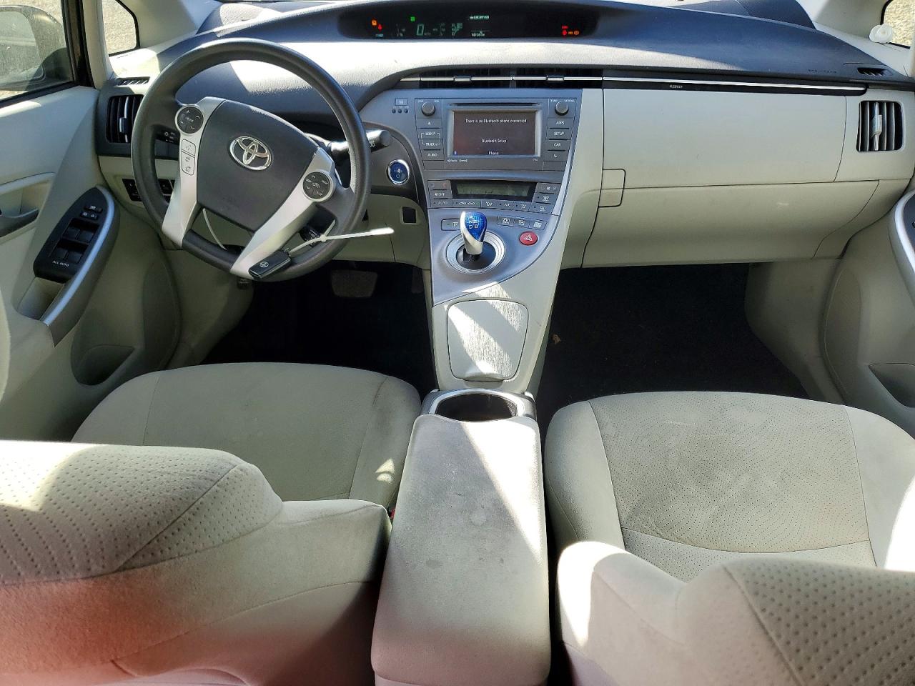 2014 TOYOTA PRIUS photo 15