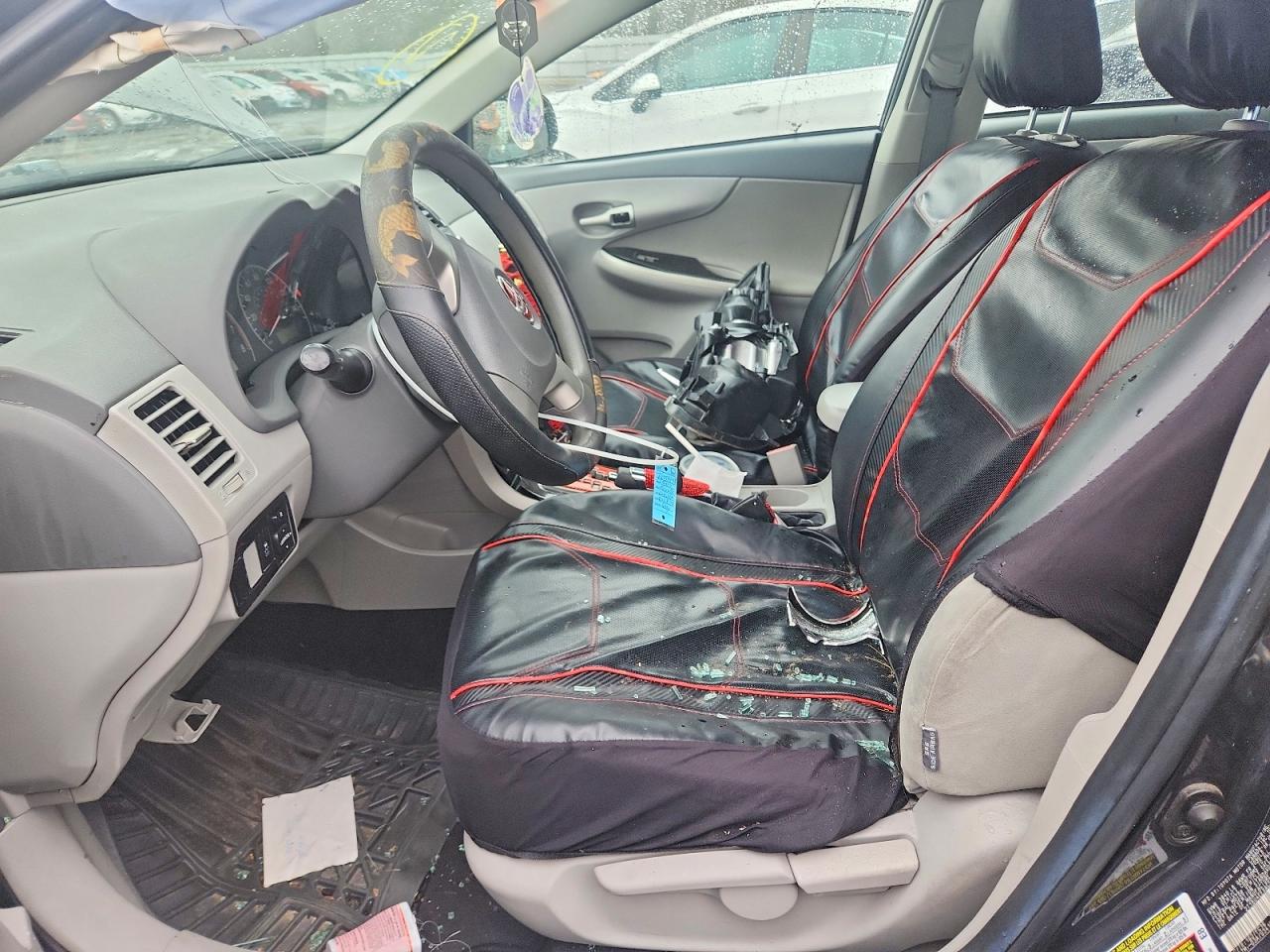 2010 TOYOTA COROLLA LE photo 13