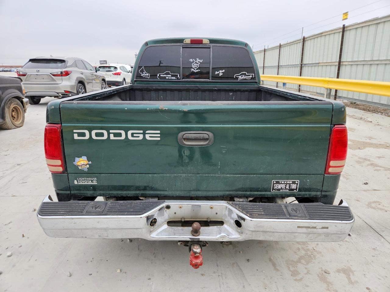 2001 DODGE DAKOTA QUAD photo 11