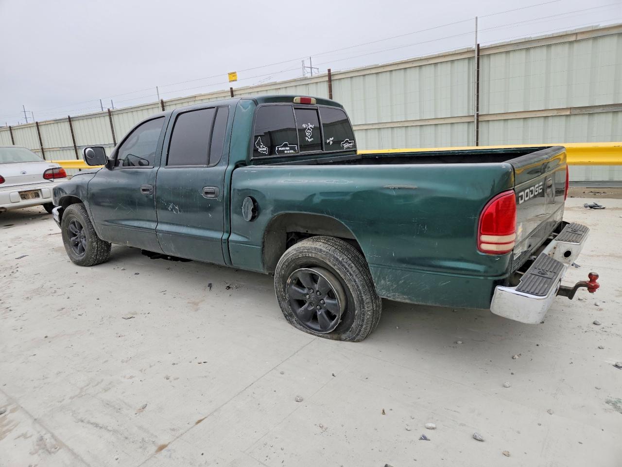 2001 DODGE DAKOTA QUAD photo 3