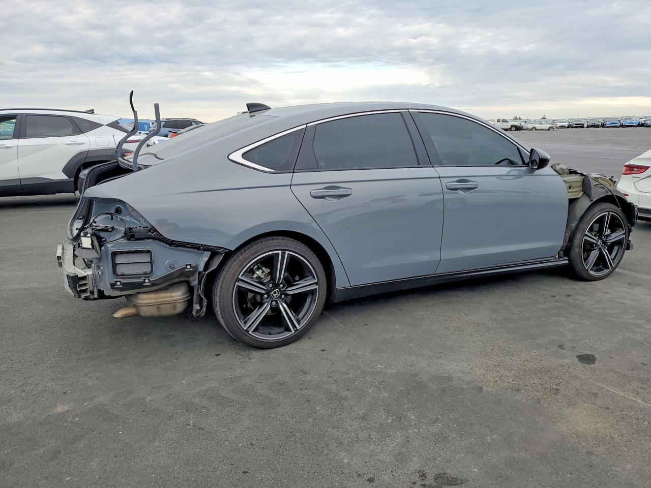 2025 HONDA ACCORD HYBRID SPORT photo 3