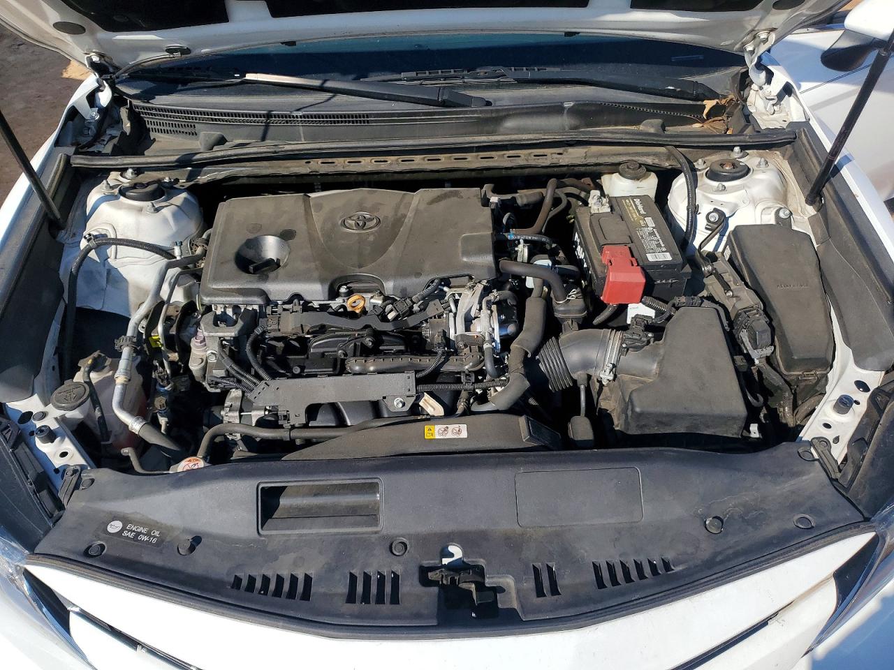 2020 TOYOTA CAMRY LE photo 11