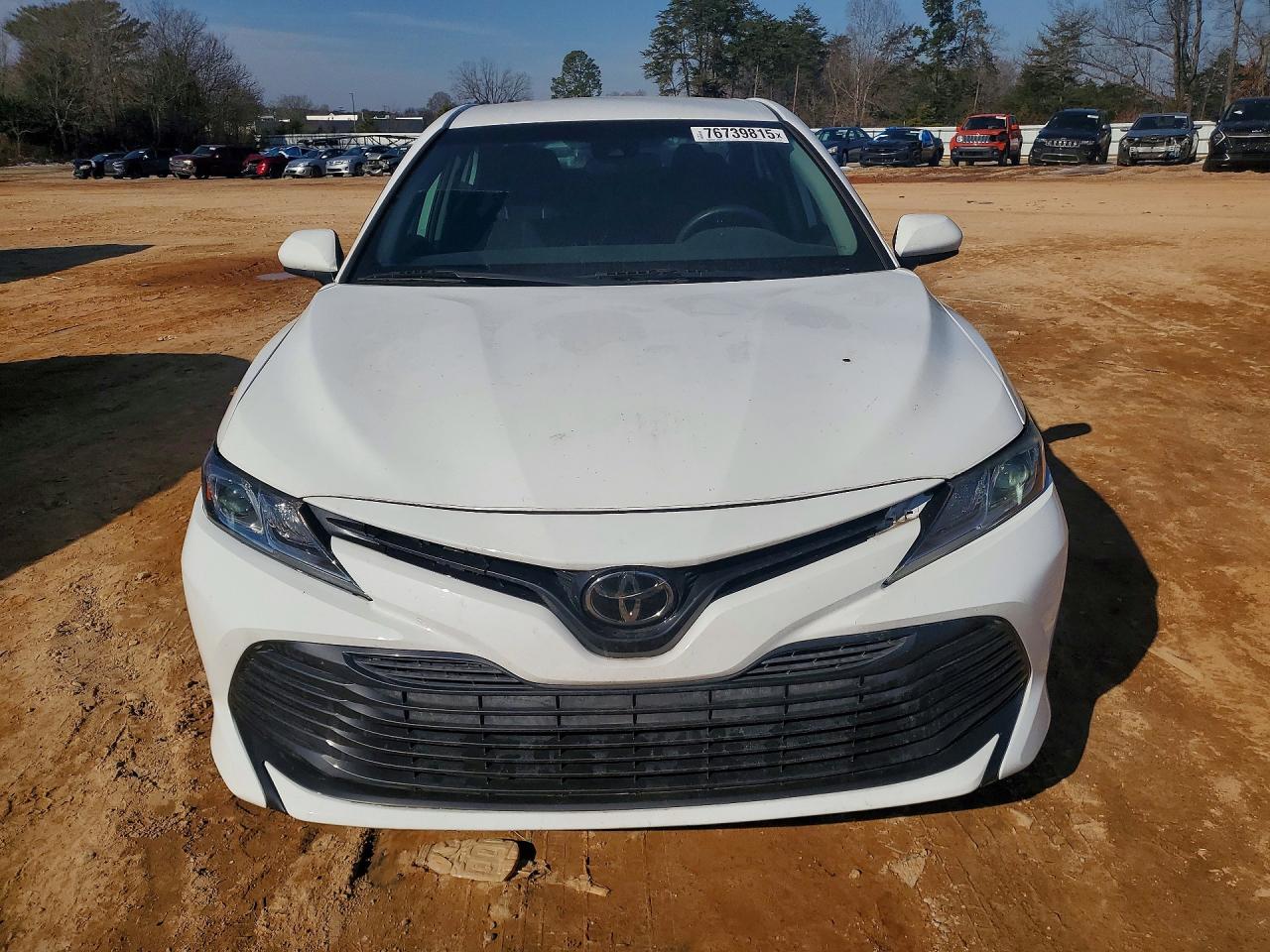 2020 TOYOTA CAMRY LE photo 5