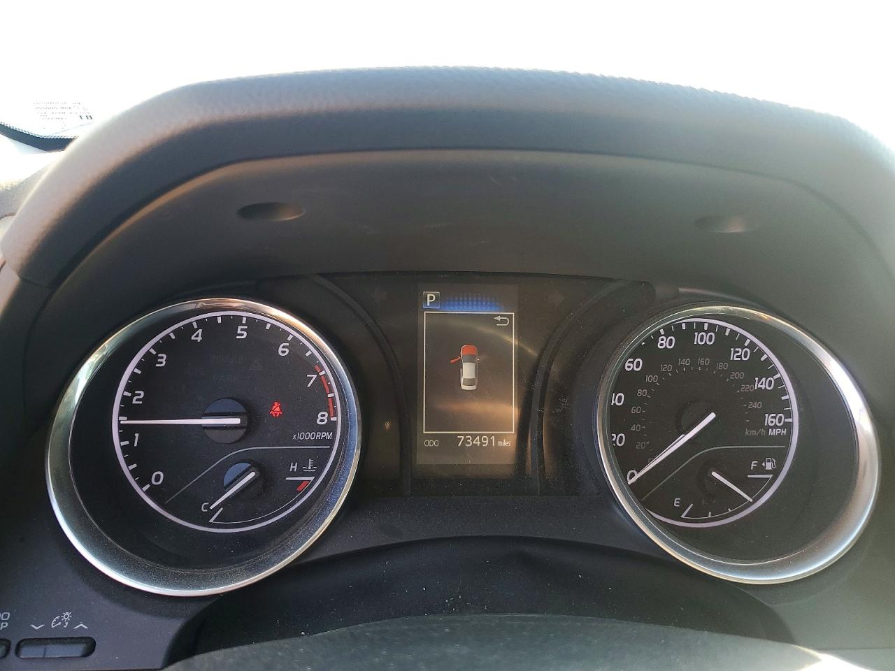 2020 TOYOTA CAMRY LE photo 9