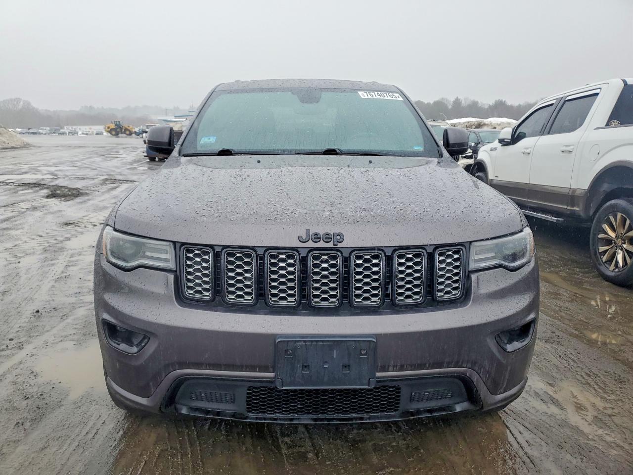 2020 JEEP GRAND CHEROKEE LAREDO photo 5