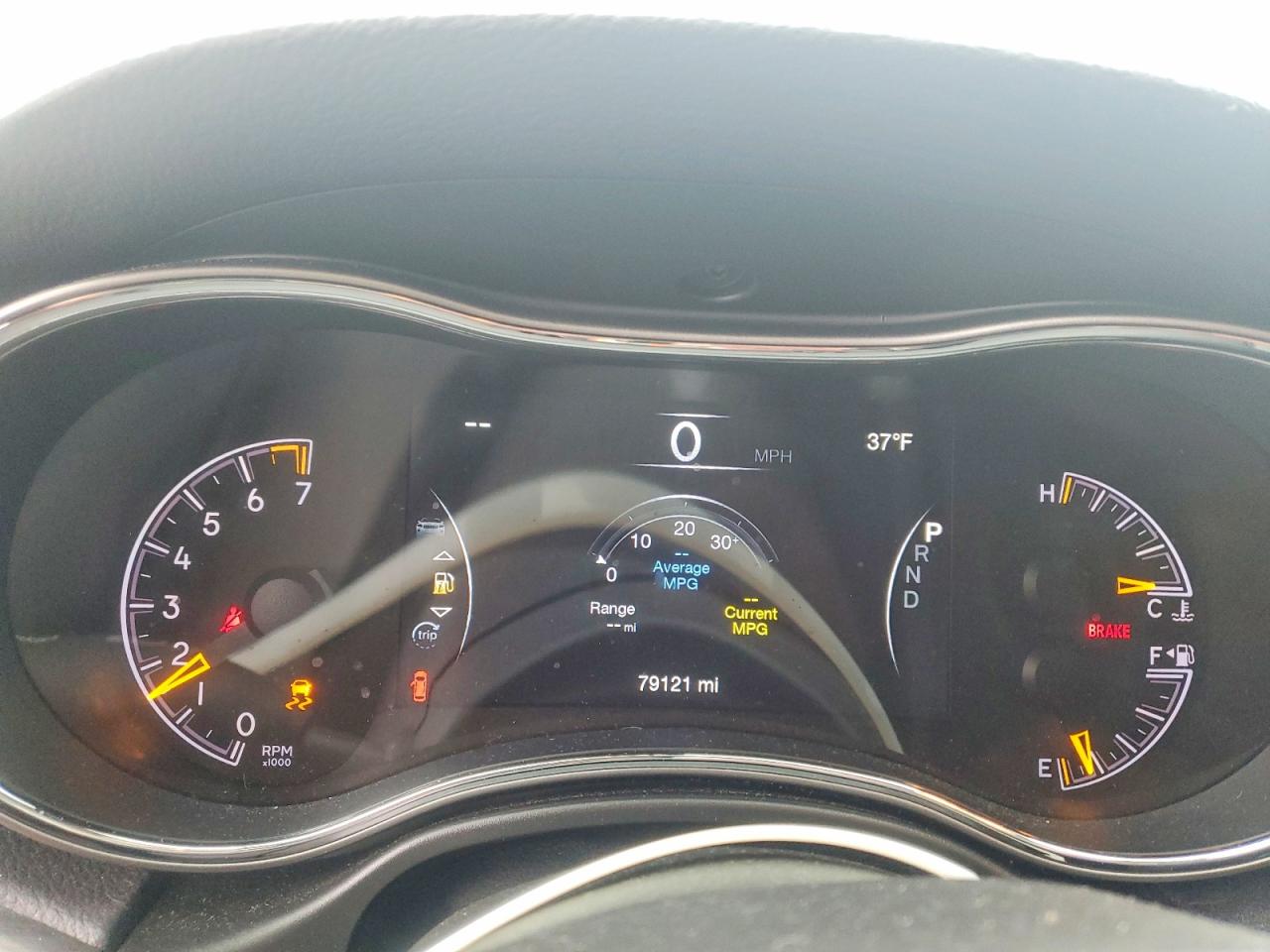 2020 JEEP GRAND CHEROKEE LAREDO photo 9