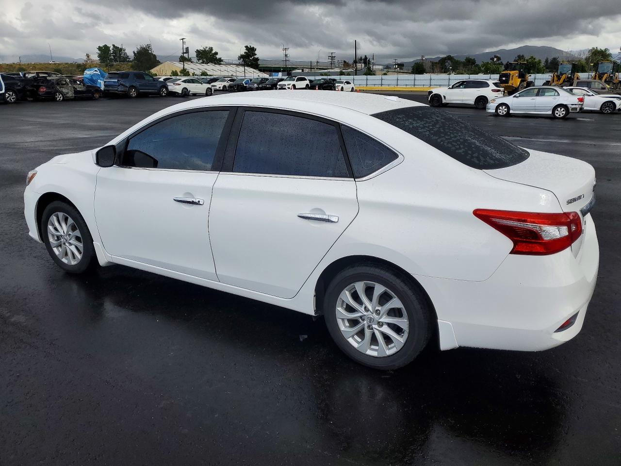 2018 NISSAN SENTRA S photo 2