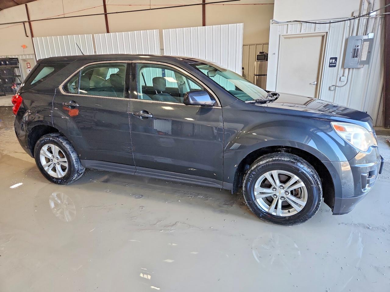 2013 CHEVROLET EQUINOX LS photo 10