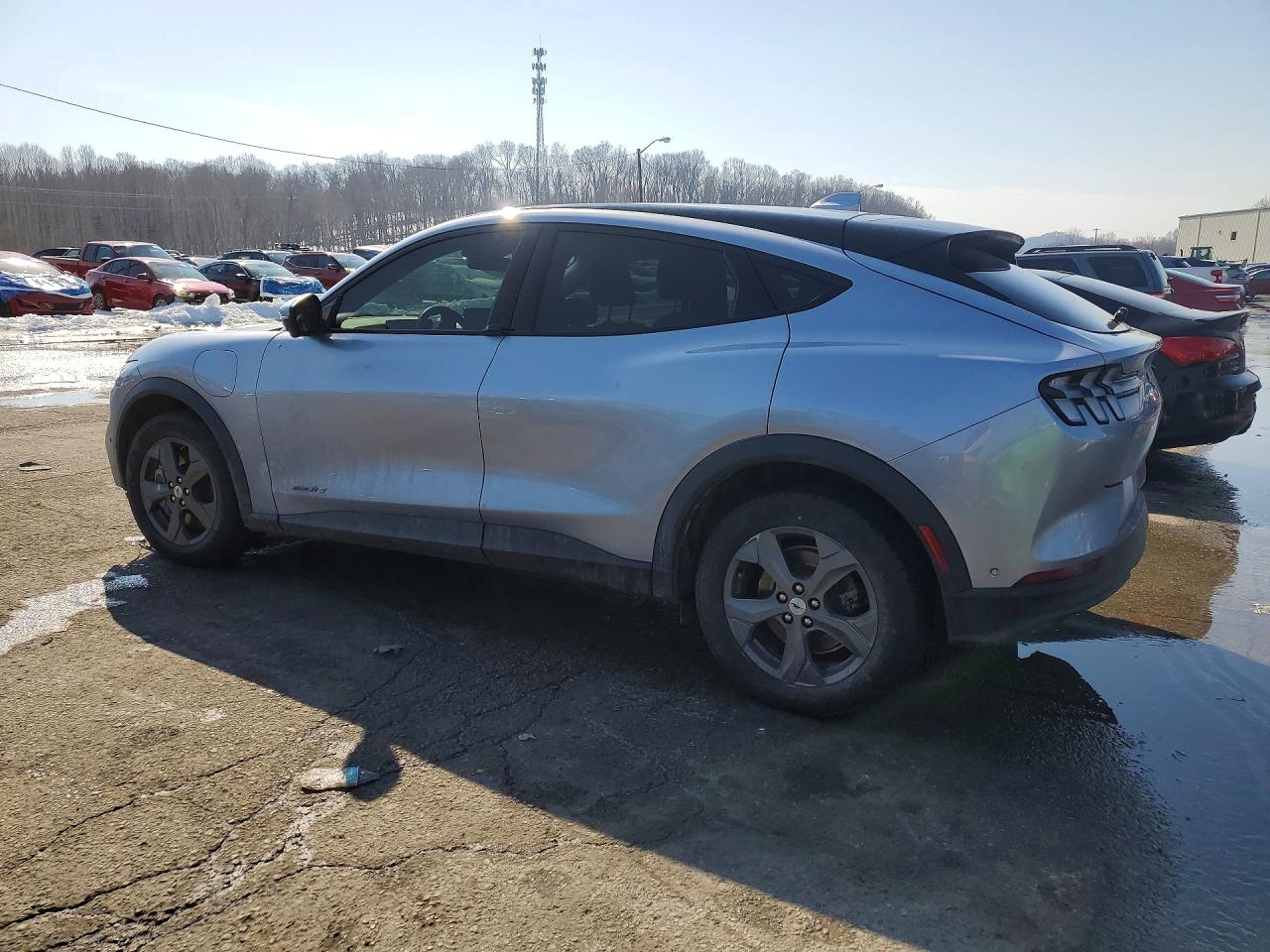 2022 FORD MUSTANG MACH-E SELECT photo 2