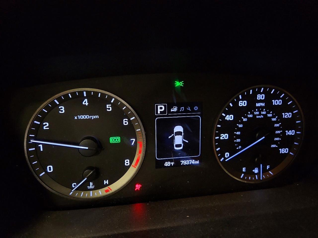 2015 HYUNDAI SONATA SE photo 25